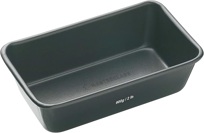 MasterClass 900g/2lb Non-Stick Loaf Tin with PTFE, PFOA and BPA Free Non Stick, Robust 1mm Thick Carbon Steel, for Baking Loaves and Bread, 23x13cm, Sleeved, Grey