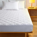 Quilted Double Mattress Protector 30cm Deep Pocket- 100% Microfiber Anti-Allergenic & Super Soft Quilted Fitted Mattress Protector for Ultimate Comfort (137×190)