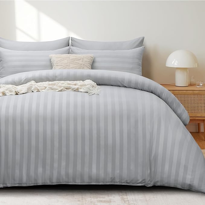 Double Duvet Set - Satin Stripes Bedding Double Bed Set with 2 Pillowcases, Ultrasoft Reversible Duvet Cover with Zipper Closure, Grey (200x200)