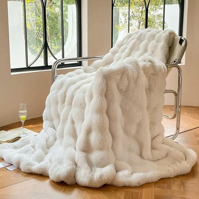Faux Rabbit Fur Luxury Plush Sherpa Throw Blanket Reversible Fuzzy Warm Cozy Fluffy Fur Blanket for Bed Sofa Couch Home Decor (Cream, 150 * 200cm)