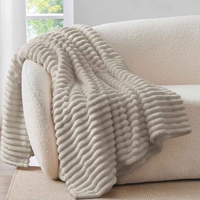 BEDELITE Fluffy Fleece Twin Blanket - Beige Couch Throw Soft Cosy Warm Blankets for Double Bed, Gifts for Women