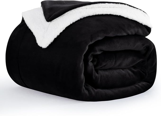 Aisbo Sherpa Fleece Blanket Black Throws - Thick Warm Soft Throw Blanket for Bed Double Size, 150x200cm Fluffy Microfiber Solid Twin Blankets for Sofas Couch