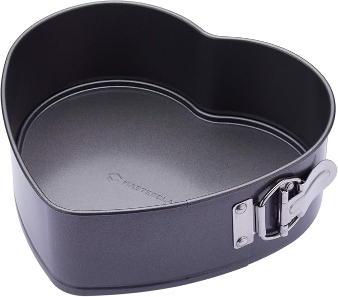 MasterClass 22.5 cm Heart Shaped Cake Tin with Loose Base, Springform Clasp & PFOA Non Stick Coating, Robust 1 mm Carbon Steel, 9 Inch Pan