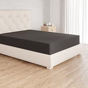Amazon Basics Bedding Soft Microfibre Single Fitted Sheet with 12 inch (30 cm) Deep Pocket, 90 x 190 cm, Black