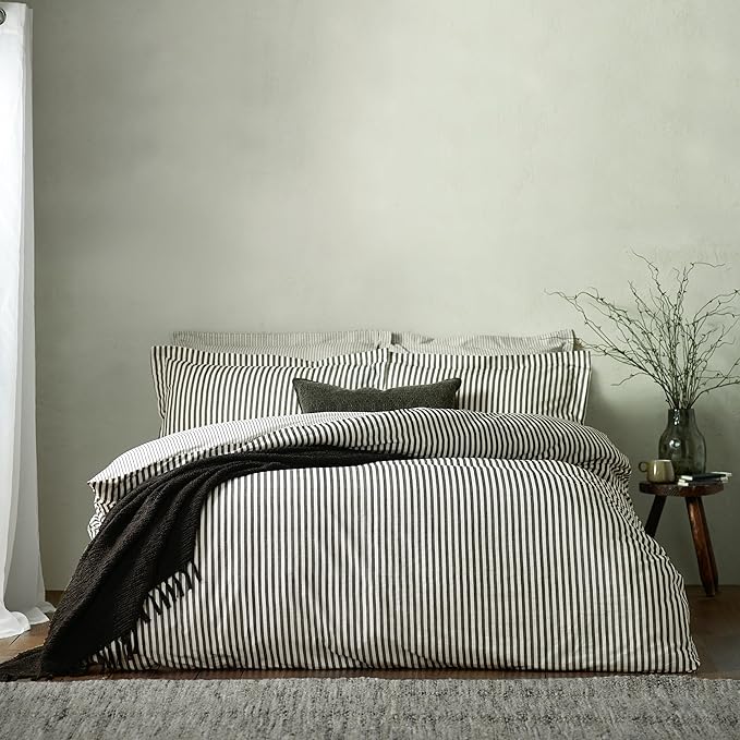 furn. Yard Hebden Mélange Stripe Cotton Duvet Set – Ultra Soft Reversible Striped Bedding (Black – Super King)
